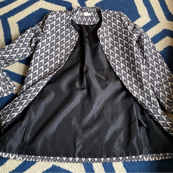 🖤 H&M BLACK WHITEE CHEVRON JACKET! - Picture 6 of 11